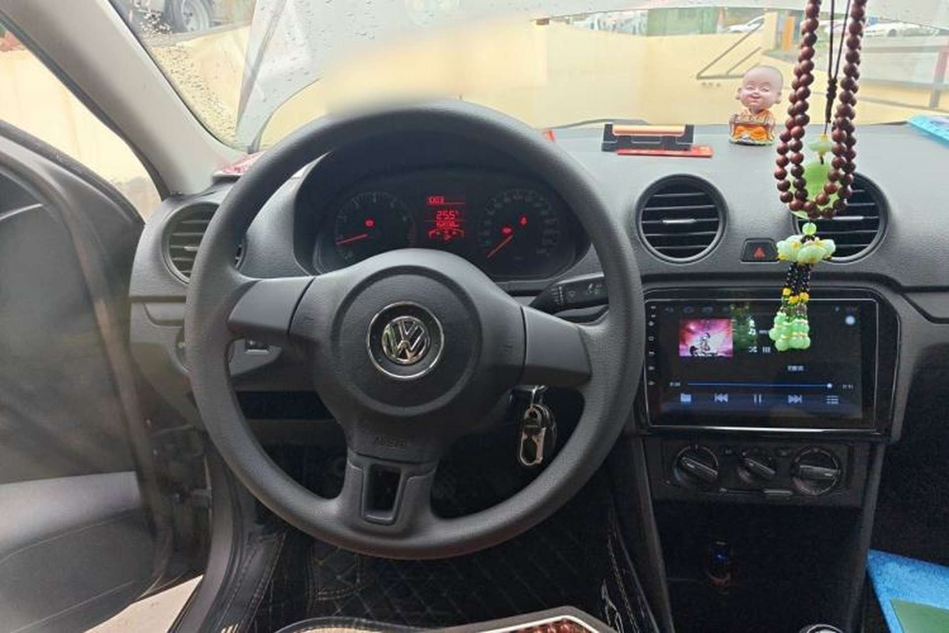 Used Volkswagen Jetta 2013 1.6L Manual Fashion Edition Steering Wheel