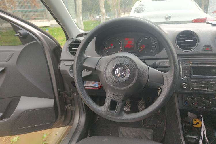 Used Volkswagen Jetta 2013 1.6L Manual Fashion Edition Steering Wheel