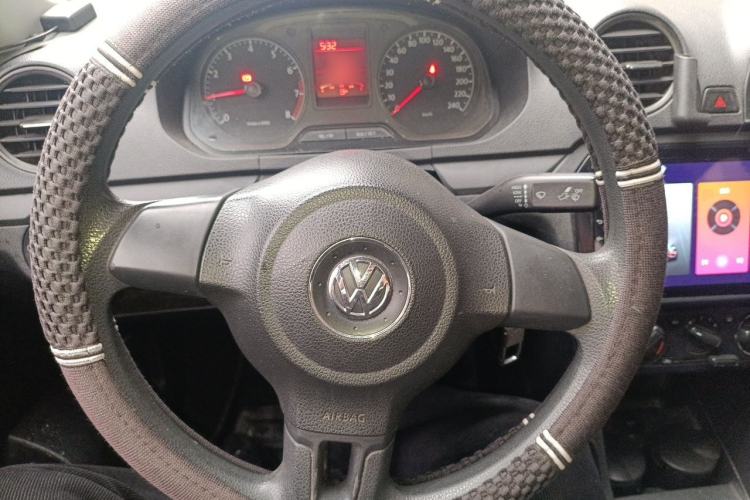 Used Volkswagen Jetta 2013 1.6L Manual Fashion Edition Steering Wheel