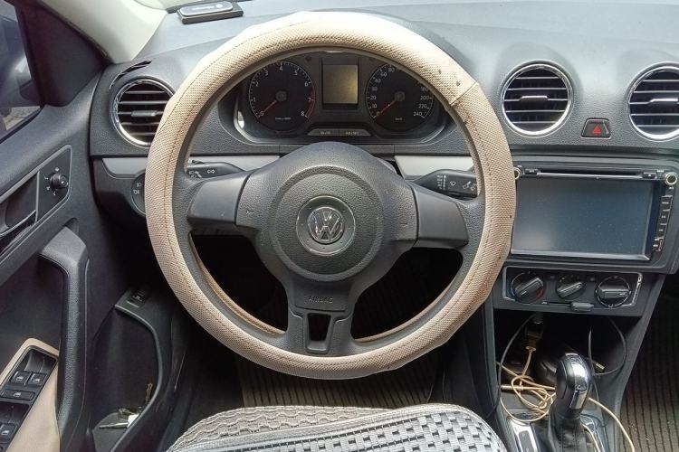 Used Volkswagen Jetta 2013 1.6L Automatic Comfort Model Steering Wheel