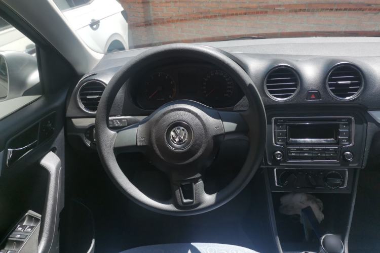 Used Volkswagen Jetta 2013 1.6L Manual Comfort Model Steering Wheel