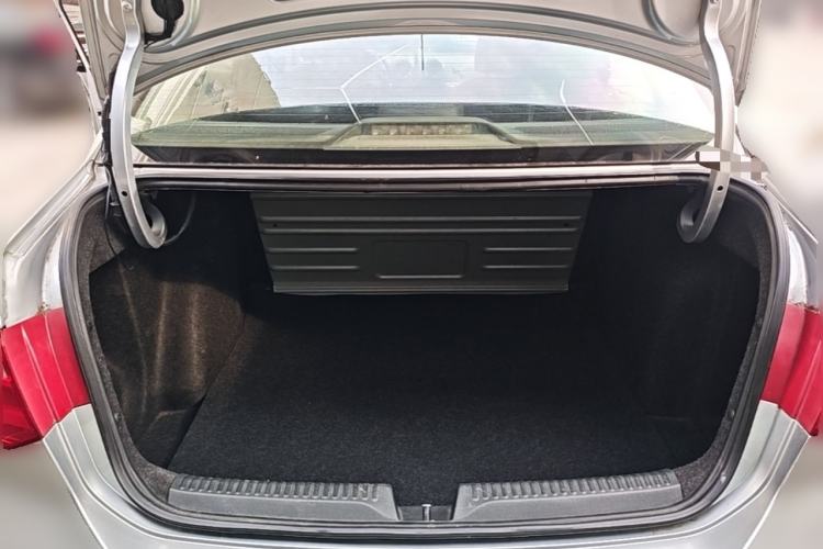 Used Volkswagen Jetta 2013 1.6L Manual Comfort Model Trunk