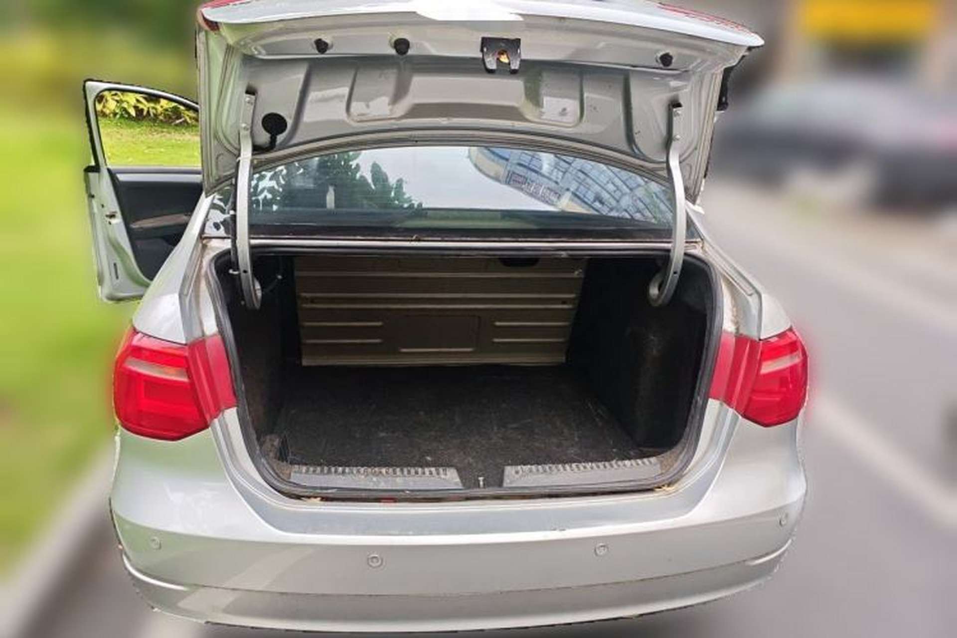 Used Volkswagen Jetta 2013 1.6L Manual Comfort Model Trunk
