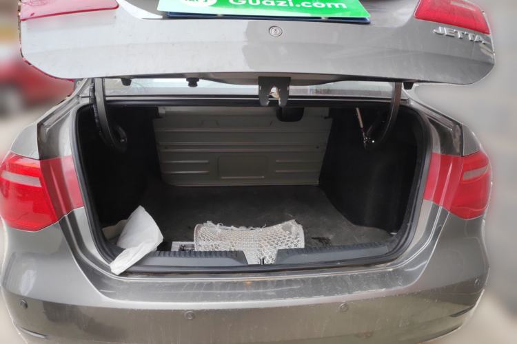 Used Volkswagen Jetta 2013 1.4L Manual Comfort Model Trunk