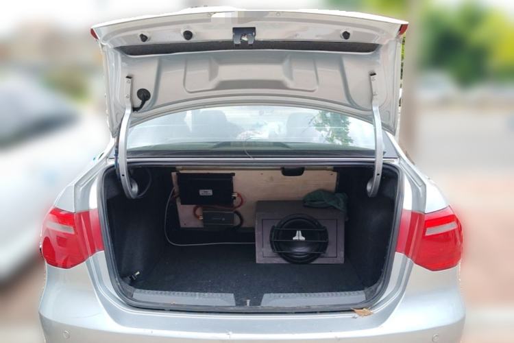 Used Volkswagen Jetta 2013 1.6L Manual Comfort Model Trunk