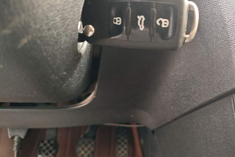 Used Volkswagen Jetta 2013 1.6L Manual Comfort Model Vehicle Key