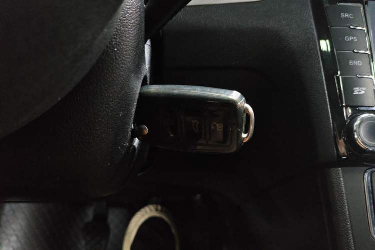Used Volkswagen Jetta 2013 1.6L Manual Comfort Model Vehicle Key