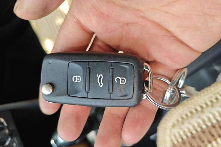 Used Volkswagen Jetta 2013 1.6L Automatic Comfort Model Vehicle Key