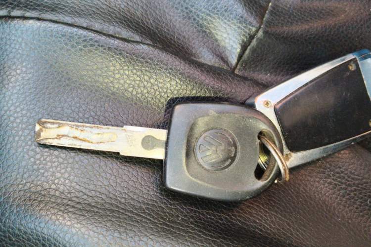 Used Volkswagen Jetta 2013 1.6L Manual Fashion Edition Vehicle Key