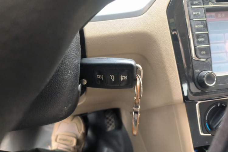 Used Volkswagen Jetta 2013 1.6L Automatic Luxury Model Vehicle Key
