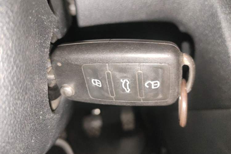 Used Volkswagen Jetta 2013 1.6L Manual Comfort Model Vehicle Key
