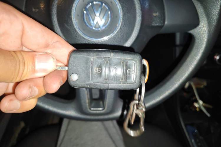 Used Volkswagen Jetta 2013 1.6L Automatic Fashion Model Vehicle Key