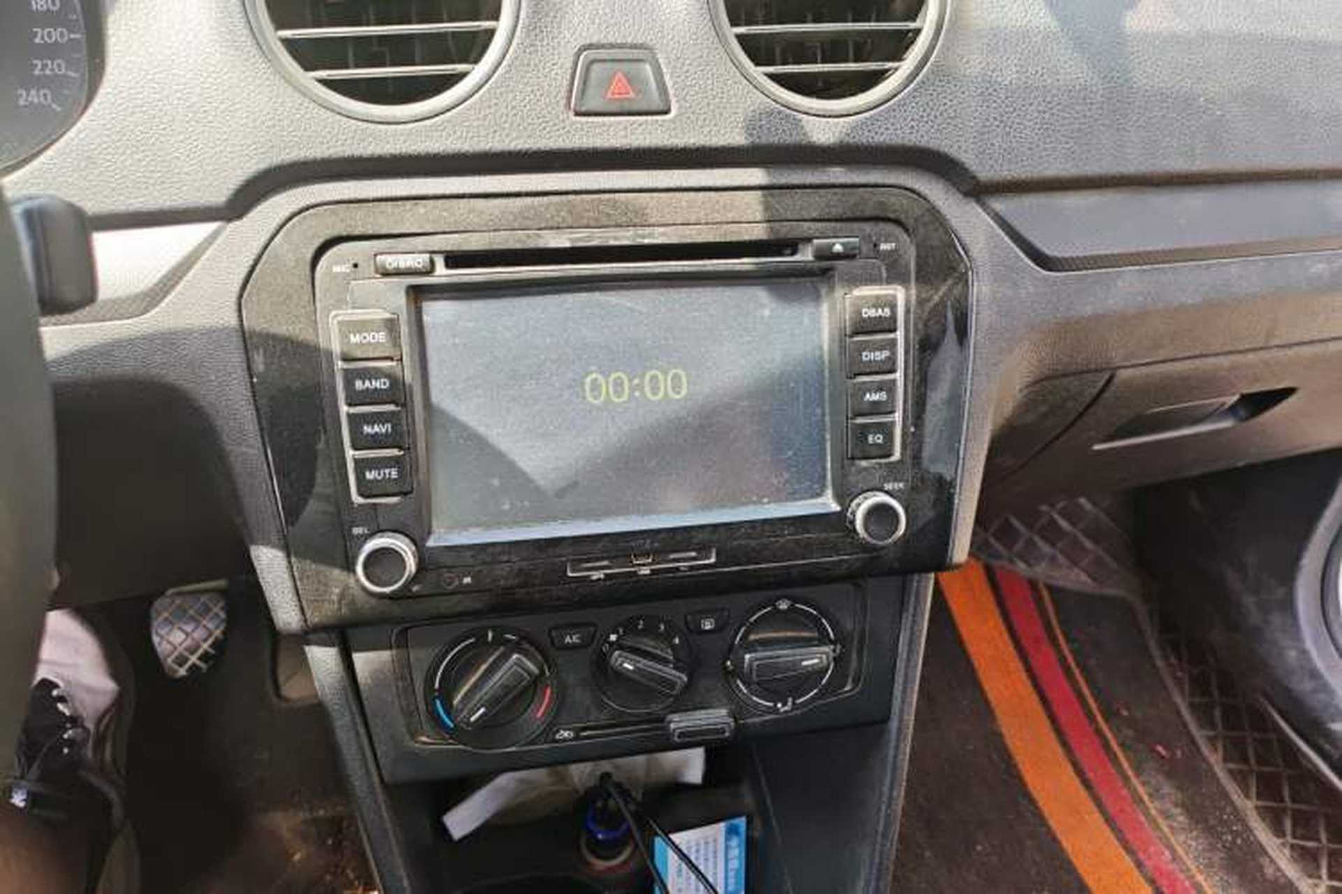 Used Volkswagen Jetta 2013 1.4L Manual Fashion Model Audio And AC Panel