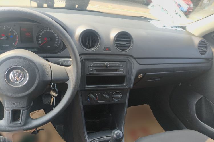 Used Volkswagen Jetta 2013 1.6L Manual Fashion Edition Center Console
