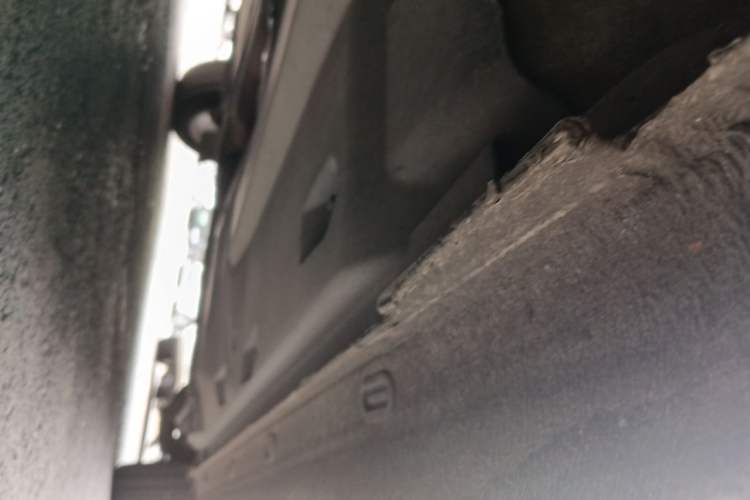 Used Volkswagen Jetta 2013 1.6L Manual Comfort Model Chassis Front Left