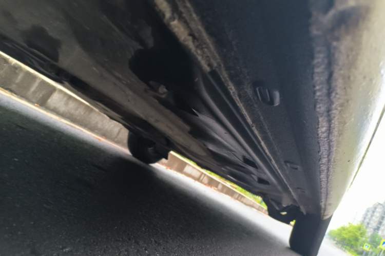 Used Volkswagen Jetta 2013 1.6L Manual Fashion Edition Chassis Front Left