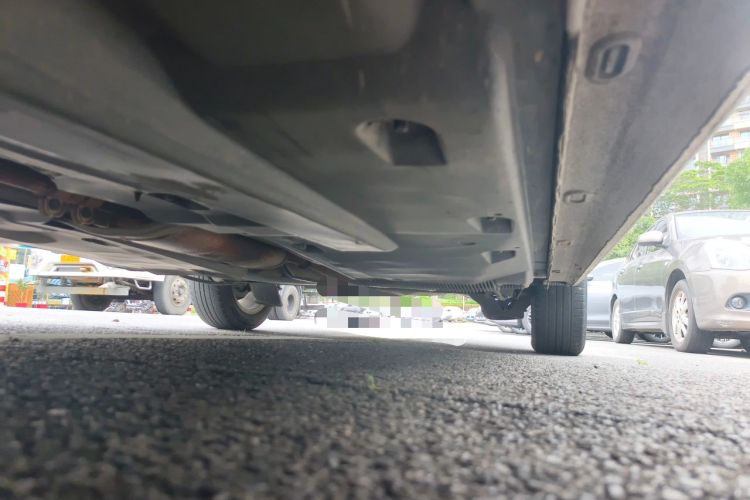 Used Volkswagen Jetta 2013 1.6L Manual Comfort Model Chassis Front Left