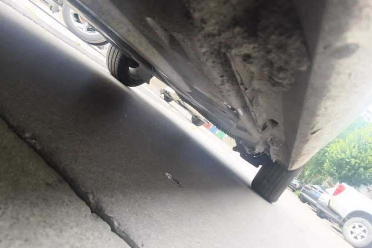 Used Volkswagen Jetta 2013 1.6L Manual Comfort Model Chassis Front Left