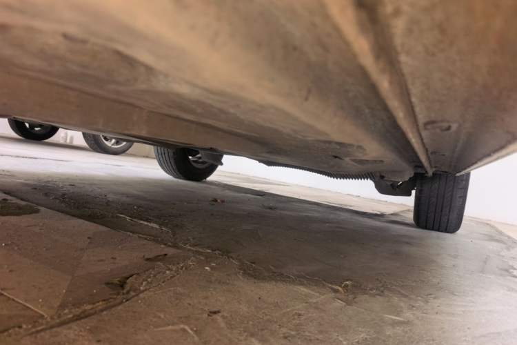 Used Volkswagen Jetta  Chassis Front Left