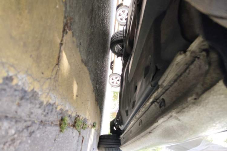 Used Volkswagen Jetta 2013 1.6L Automatic Comfort Model Chassis Front Left