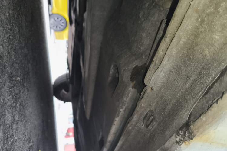 Used Volkswagen Jetta 2013 1.6L Manual Fashion Edition Chassis Front Left