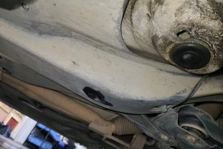 Used Volkswagen Jetta 2013 1.6L Manual Comfort Model Chassis Front Right