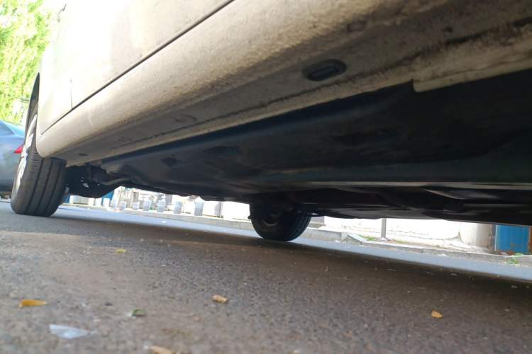 Used Volkswagen Jetta 2013 1.6L Manual Fashion Edition Chassis Front Right