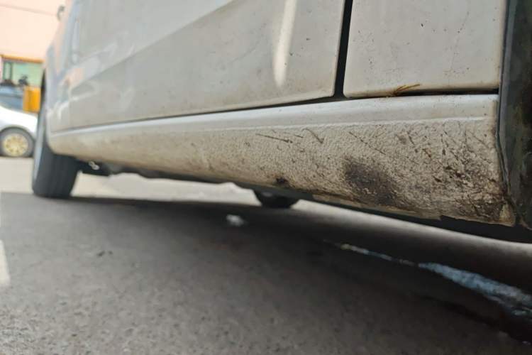 Used Volkswagen Jetta 2013 1.6L Manual Comfort Model Chassis Front Right