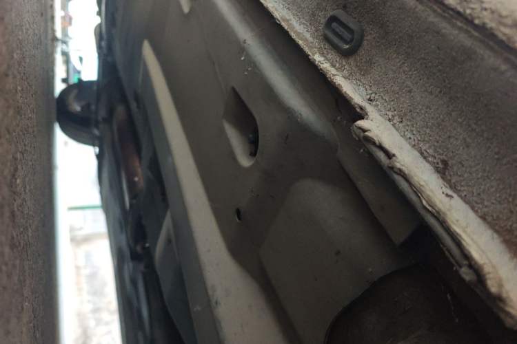 Used Volkswagen Jetta 2013 1.6L Manual Comfort Model Chassis Front Right