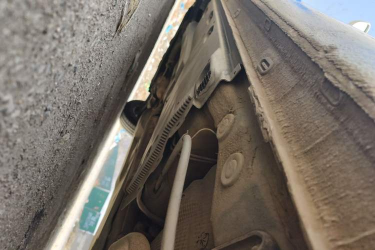 Used Volkswagen Jetta 2013 1.4L Manual Fashion Model Chassis Rear Left