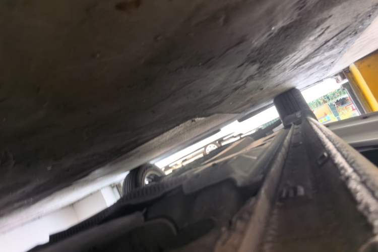 Used Volkswagen Jetta  Chassis Rear Left