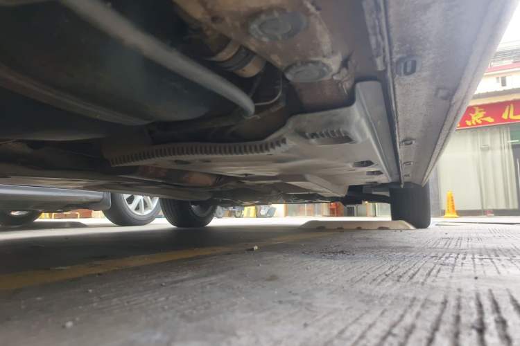 Used Volkswagen Jetta 2013 1.6L Automatic Luxury Model Chassis Rear Right