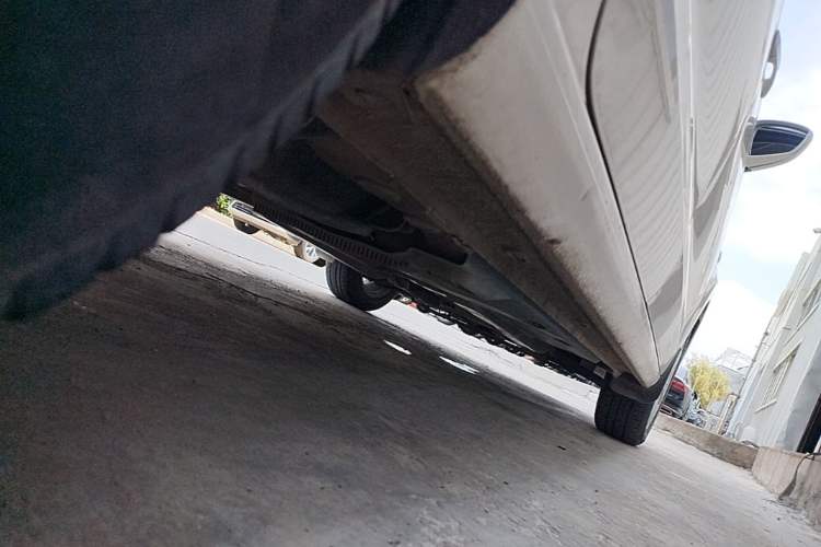 Used Volkswagen Jetta 2013 1.6L Manual Comfort Model Chassis Rear Right