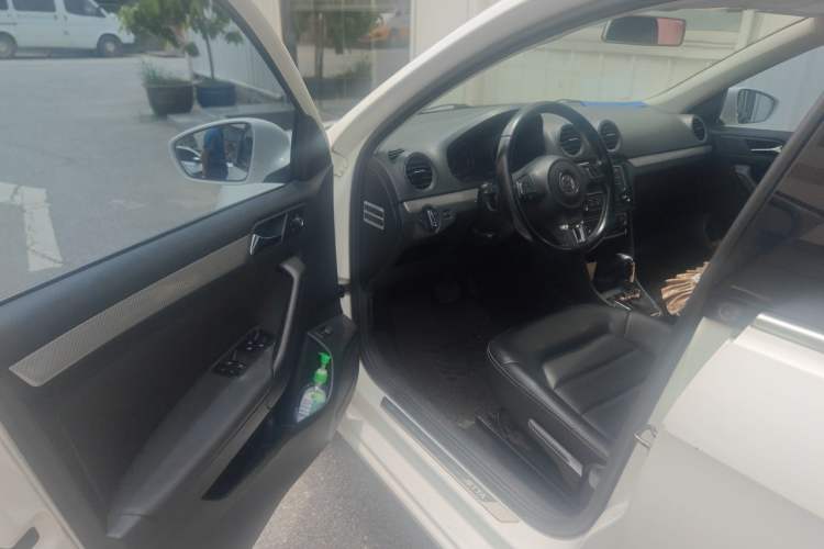 Used Volkswagen Jetta 2013 1.6L Automatic Luxury Model Driver Seat