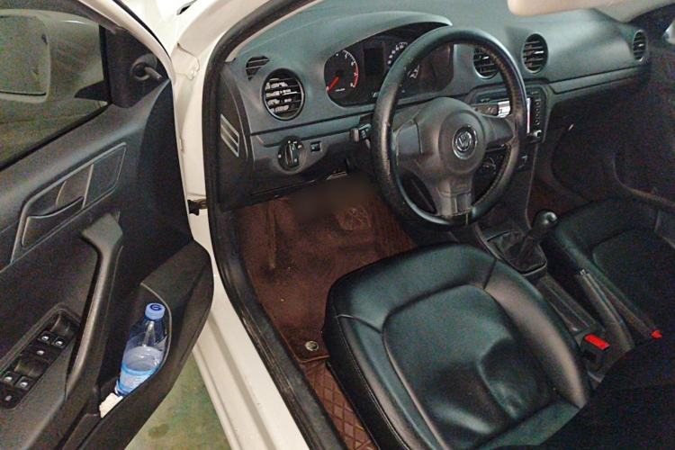 Used Volkswagen Jetta 2013 1.6L Manual Fashion Edition Driver Seat
