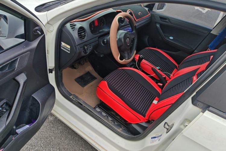 Used Volkswagen Jetta 2013 1.4L Manual Fashion Model Driver Seat