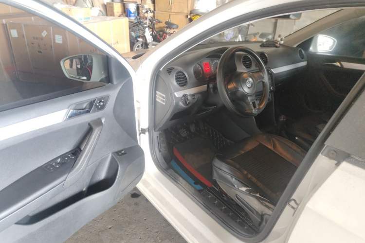 Used Volkswagen Jetta 2013 1.4L Manual Comfort Model Driver Seat