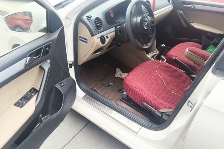 Used Volkswagen Jetta 2013 1.6L Manual Comfort Model Driver Seat