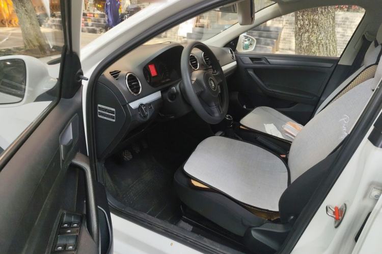 Used Volkswagen Jetta 2013 1.6L Manual Fashion Edition Driver Seat