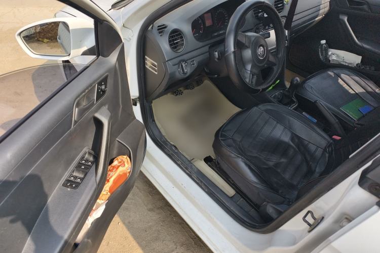 Used Volkswagen Jetta 2013 1.4L Manual Fashion Model Driver Seat