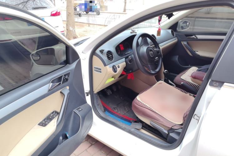 Used Volkswagen Jetta 2013 1.6L Manual Comfort Model Driver Seat
