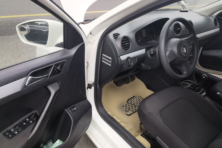 Used Volkswagen Jetta 2013 1.6L Manual Comfort Model Driver Seat