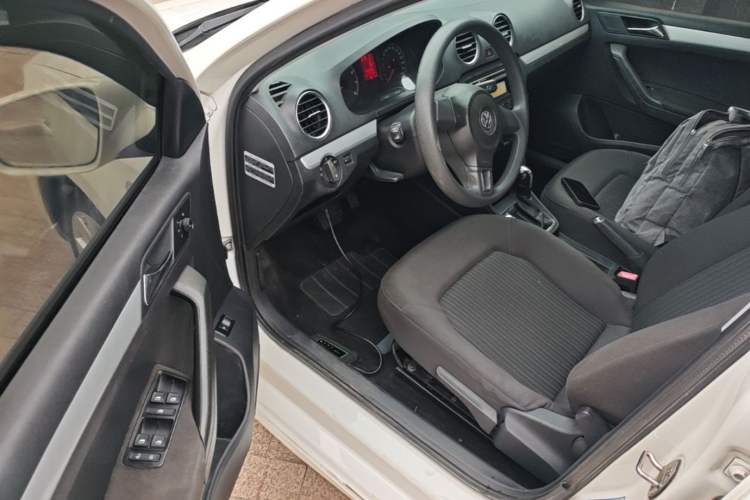 Used Volkswagen Jetta 2013 1.6L Automatic Comfort Model Driver Seat