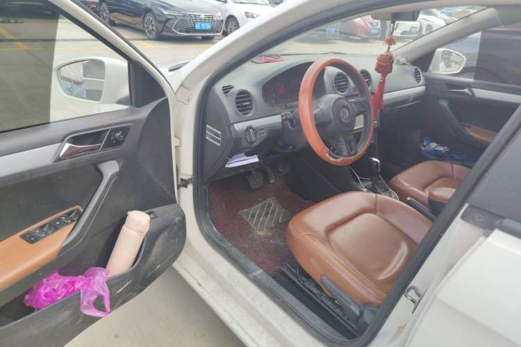 Used Volkswagen Jetta 2013 1.6L Automatic Comfort Model Driver Seat