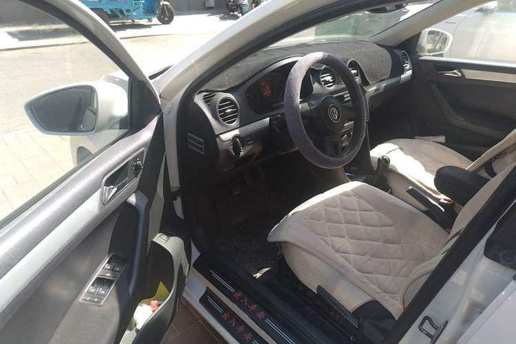 Used Volkswagen Jetta 2013 1.6L Manual Comfort Model Driver Seat