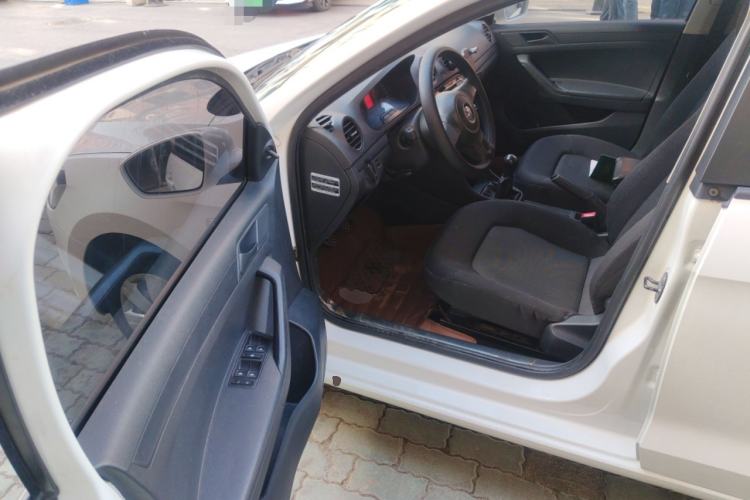 Used Volkswagen Jetta 2013 1.6L Manual Fashion Edition Driver Seat