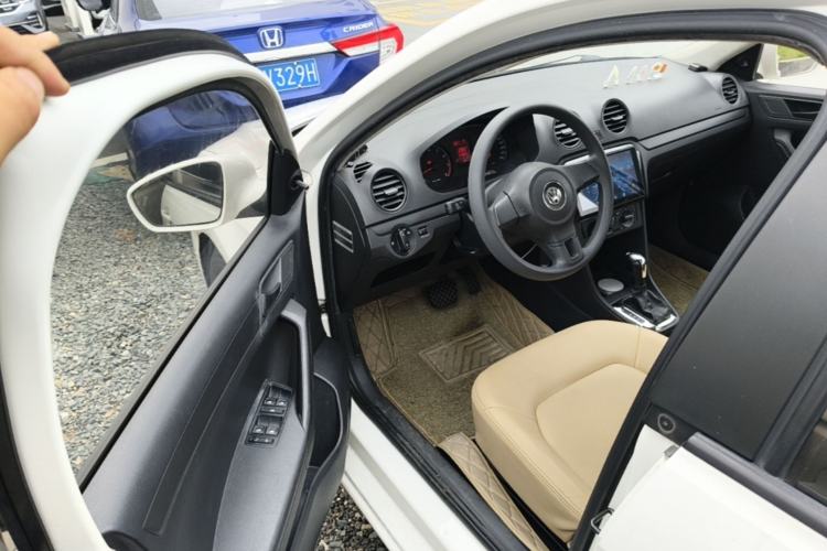 Used Volkswagen Jetta 2013 1.6L Automatic Fashion Model Driver Seat