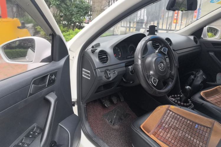 Used Volkswagen Jetta 2013 1.6L Manual Fashion Edition Driver Seat