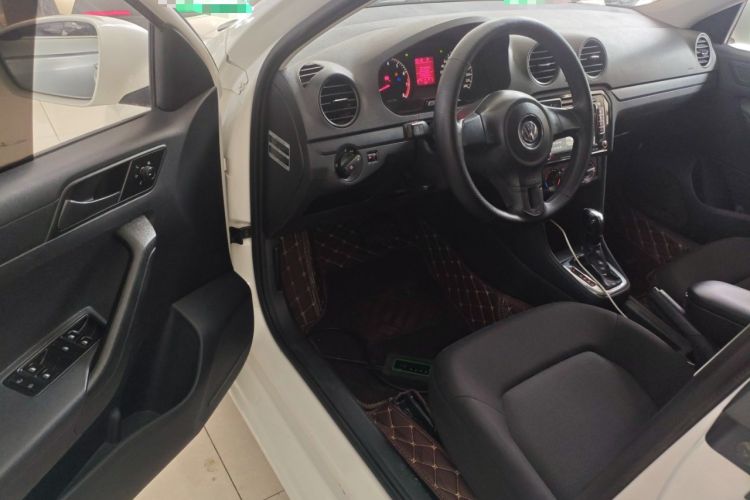 Used Volkswagen Jetta 2013 1.6L Automatic Fashion Model Driver Seat