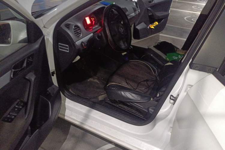 Used Volkswagen Jetta 2013 1.6L Automatic Comfort Model Driver Seat